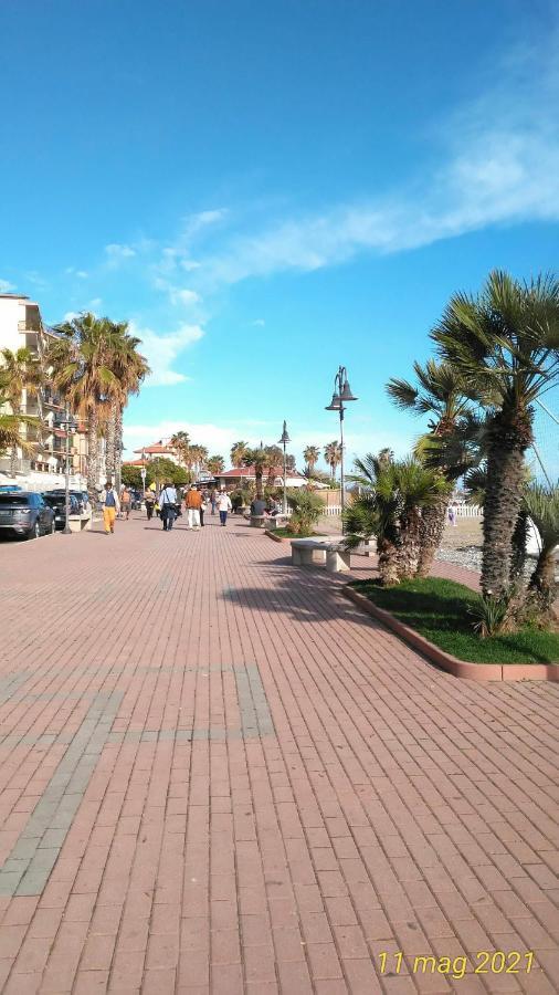 Casa Al Mare Leilighet Ventimiglia Eksteriør bilde
