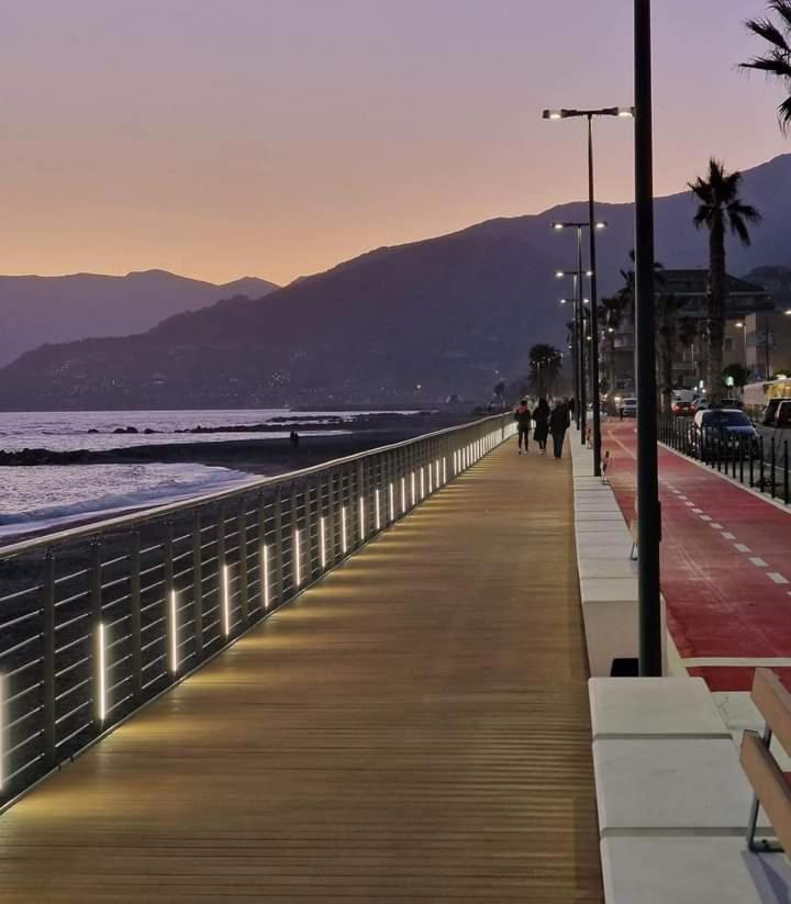 Casa Al Mare Leilighet Ventimiglia Eksteriør bilde