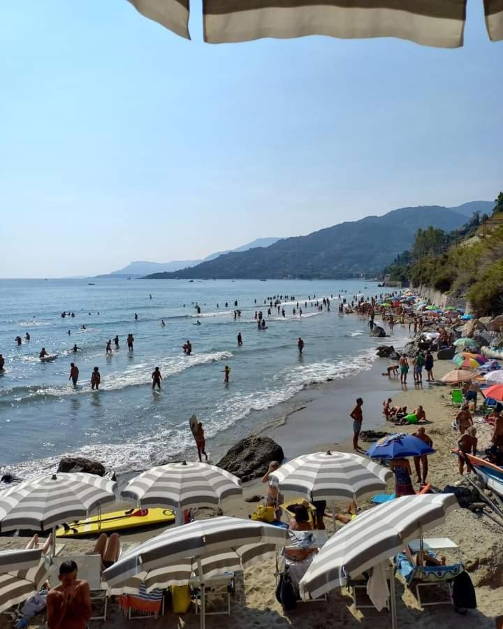 Casa Al Mare Leilighet Ventimiglia Eksteriør bilde