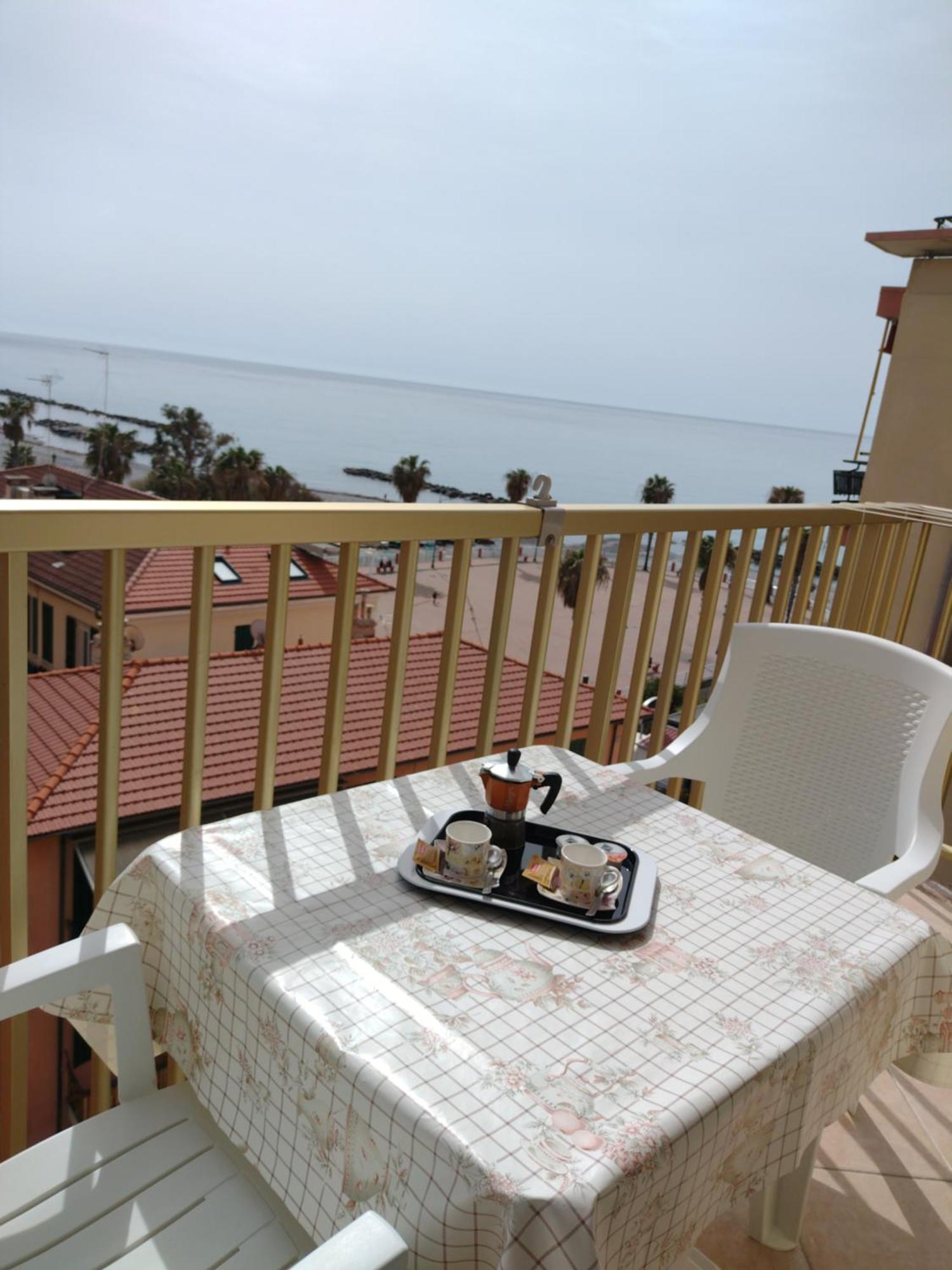 Casa Al Mare Leilighet Ventimiglia Eksteriør bilde