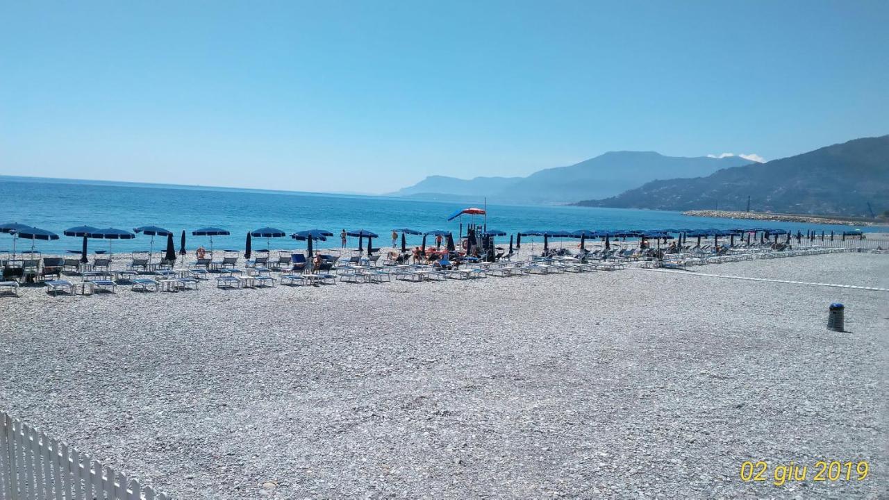 Casa Al Mare Leilighet Ventimiglia Eksteriør bilde